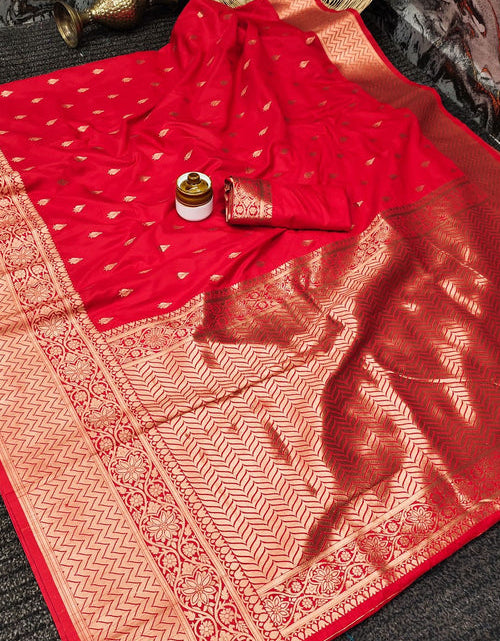 Load image into Gallery viewer, rajyogam banarasi silk saree surat
