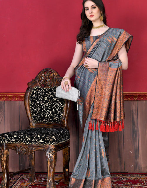 Load image into Gallery viewer, rajyogam banarasi silk saree surat
