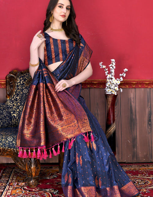 Load image into Gallery viewer, rajyogam banarasi silk saree surat
