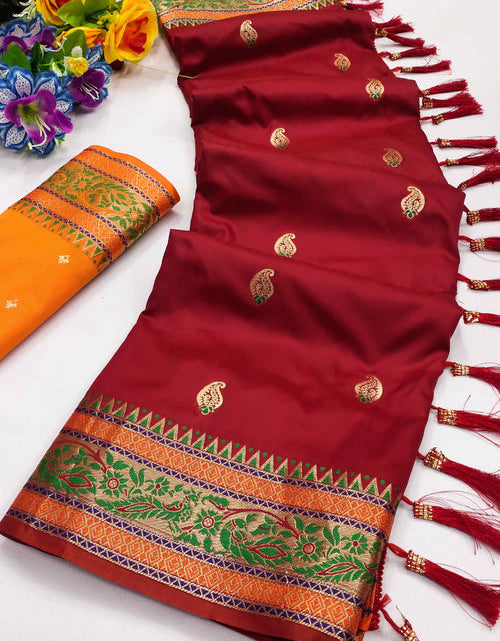 Load image into Gallery viewer, rajyogam banarasi silk saree surat
