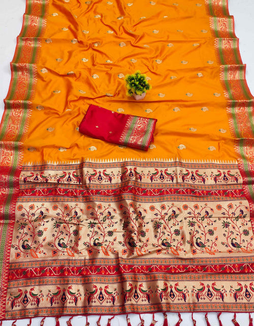 Load image into Gallery viewer, rajyogam banarasi silk saree surat
