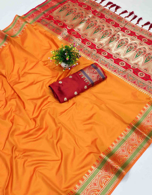 Load image into Gallery viewer, rajyogam banarasi silk saree surat
