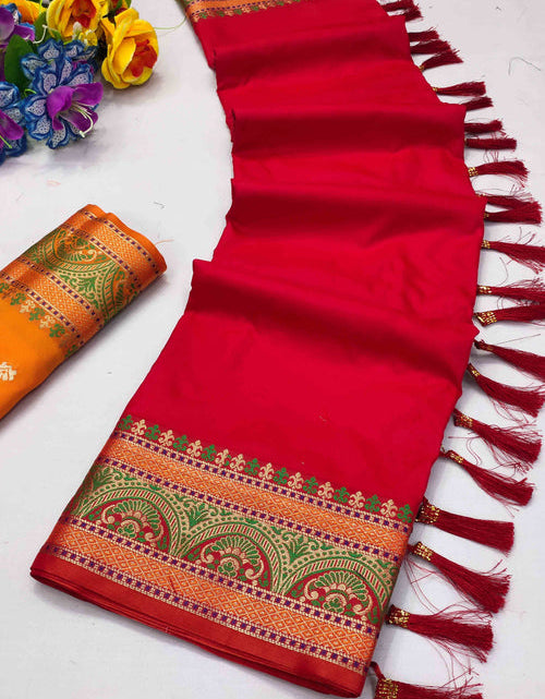 Load image into Gallery viewer, rajyogam banarasi silk saree surat
