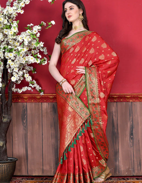 Load image into Gallery viewer, rajyogam banarasi silk saree surat
