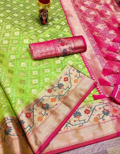 Load image into Gallery viewer, rajyogam linen silk saree surat
