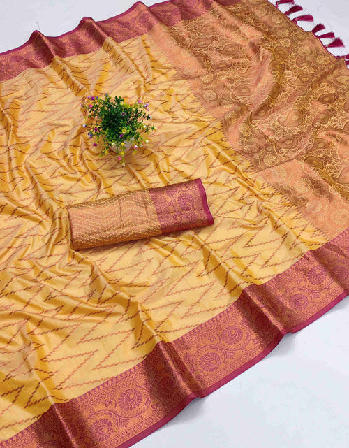 Load image into Gallery viewer, rajyogam banarasi silk saree surat
