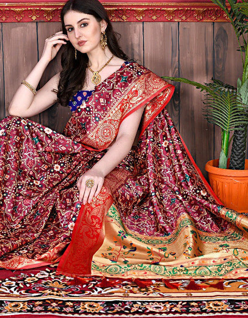 Load image into Gallery viewer, rajyogam paithani silk saree surat
