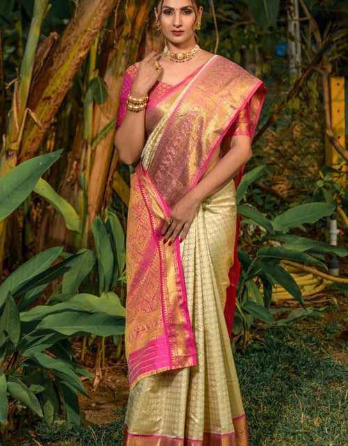 Load image into Gallery viewer, rajyogam banarasi silk saree surat
