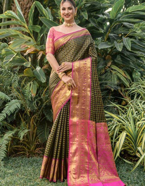 Load image into Gallery viewer, rajyogam banarasi silk saree surat
