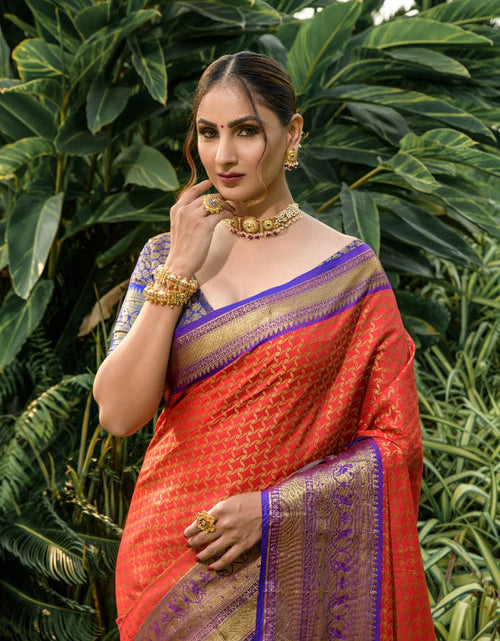 Load image into Gallery viewer, rajyogam banarasi silk saree surat
