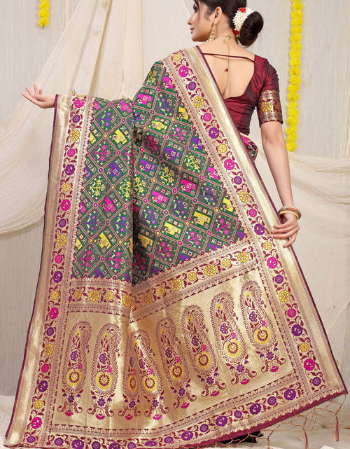 Load image into Gallery viewer, rajyogam paithani silk saree surat
