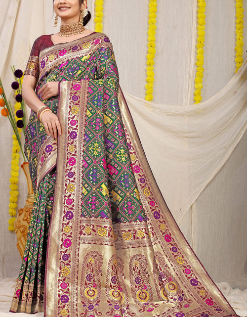 Load image into Gallery viewer, rajyogam paithani silk saree surat
