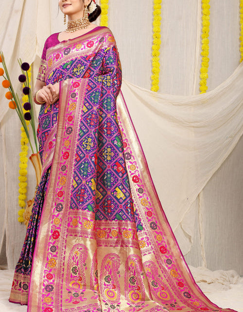 Load image into Gallery viewer, rajyogam paithani silk saree surat
