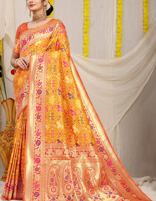 Load image into Gallery viewer, rajyogam paithani silk saree surat
