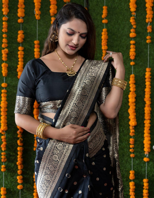 Load image into Gallery viewer, rajyogam banarasi silk saree surat
