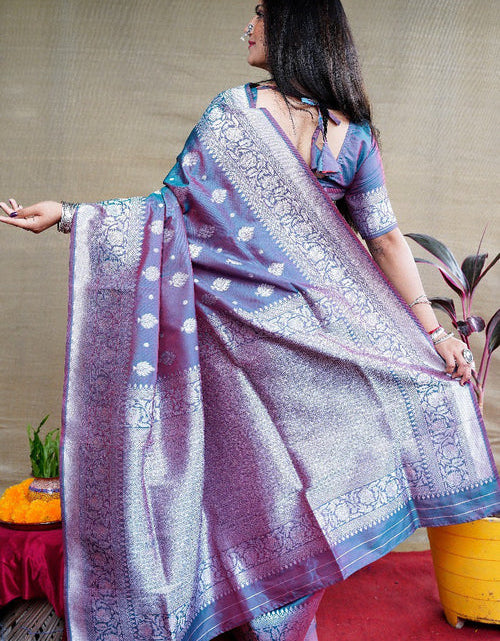 Load image into Gallery viewer, rajyogam banarasi silk saree surat
