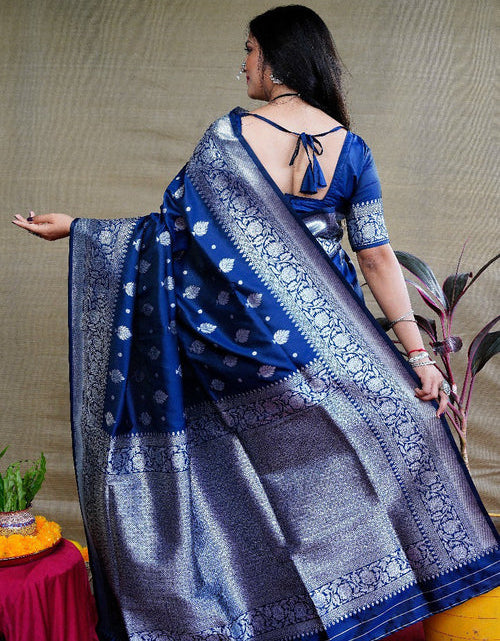 Load image into Gallery viewer, rajyogam banarasi silk saree surat
