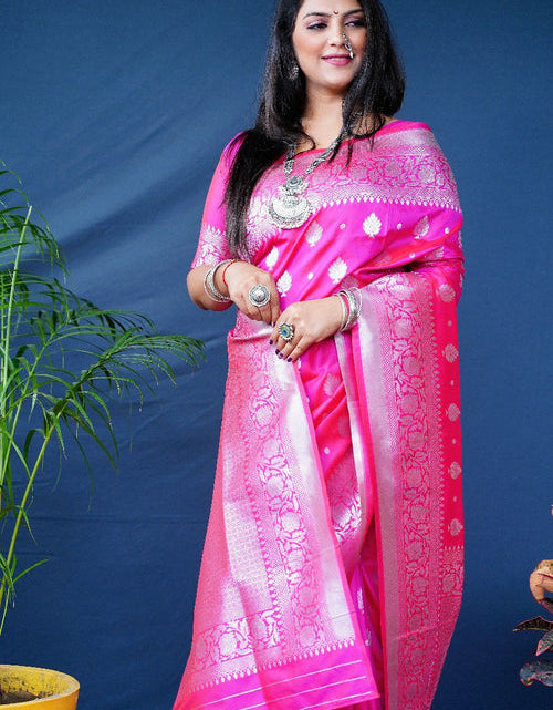 Load image into Gallery viewer, rajyogam banarasi silk saree surat
