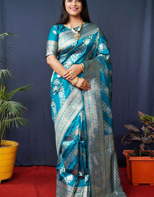 Load image into Gallery viewer, rajyogam kanjivaram silk saree surat
