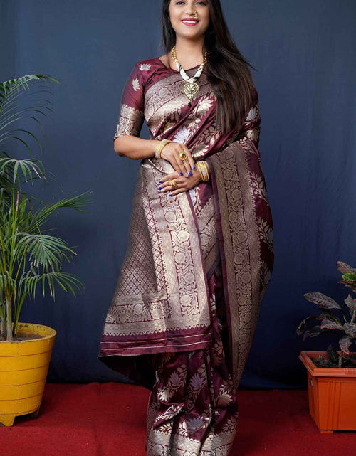 Load image into Gallery viewer, rajyogam kanjivaram silk saree surat
