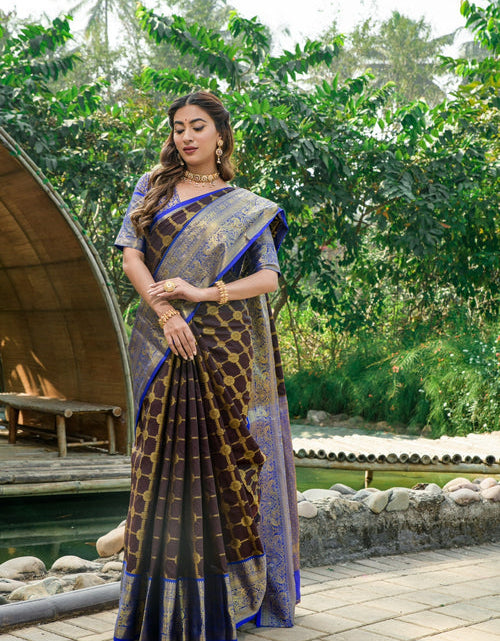 Load image into Gallery viewer, rajyogam kanjivaram silk saree surat
