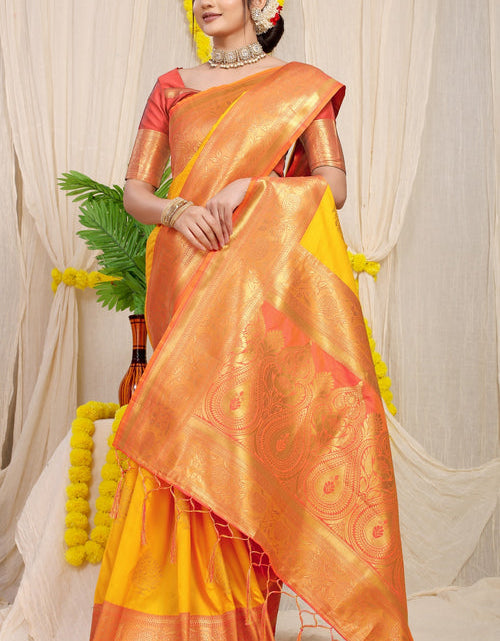 Load image into Gallery viewer, rajyogam banarasi silk saree surat
