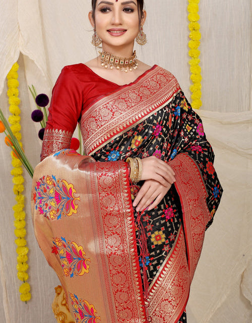 Load image into Gallery viewer, rajyogam soft silk saree surat
