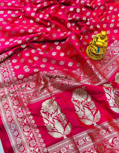 Load image into Gallery viewer, rajyogam banarasi silk saree surat
