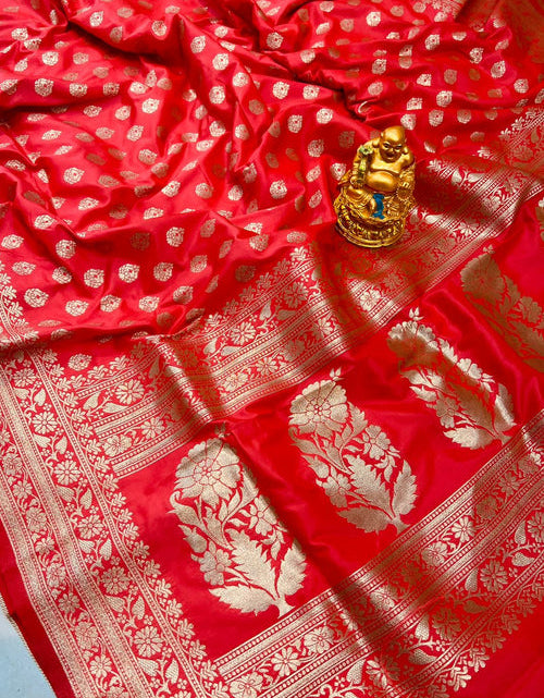 Load image into Gallery viewer, rajyogam banarasi silk saree surat
