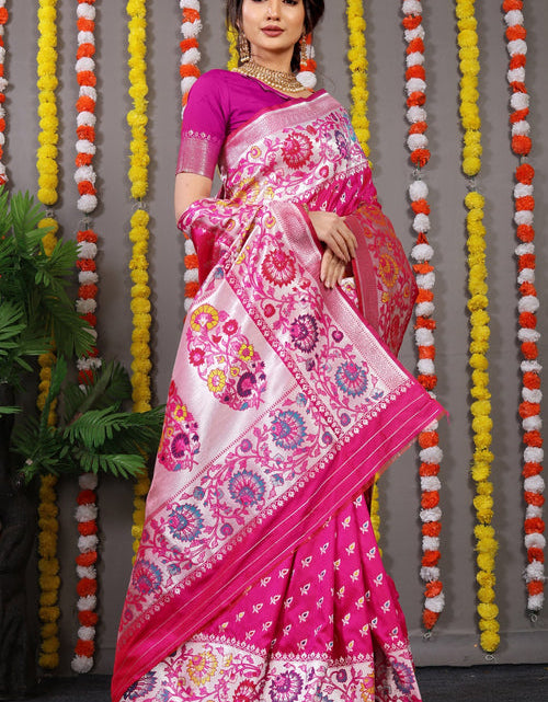 Load image into Gallery viewer, rajyogam banarasi silk saree surat
