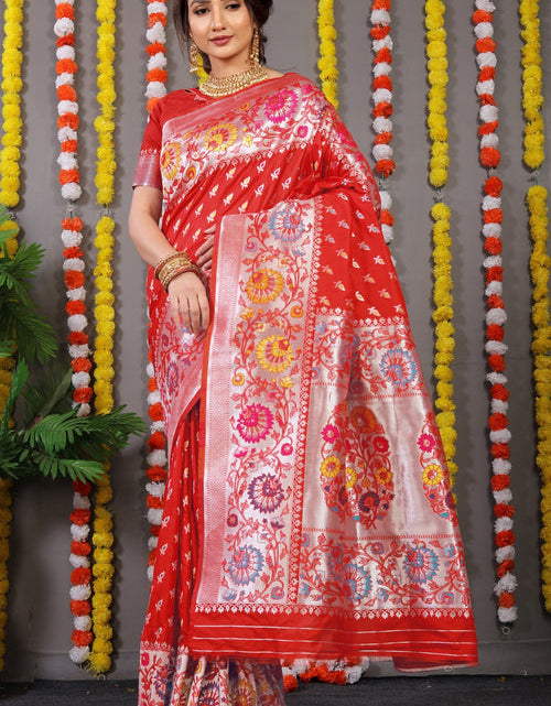 Load image into Gallery viewer, rajyogam banarasi silk saree surat
