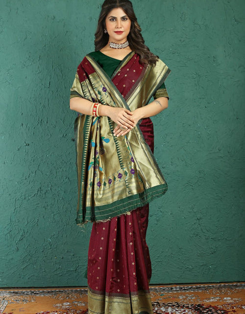 Load image into Gallery viewer, rajyogam paithani silk saree surat
