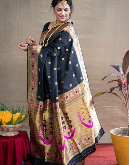 Load image into Gallery viewer, rajyogam paithani silk saree surat
