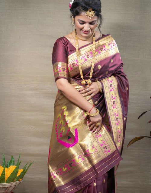 Load image into Gallery viewer, rajyogam paithani silk saree surat
