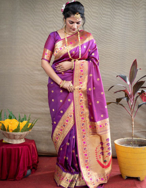 Load image into Gallery viewer, rajyogam paithani silk saree surat
