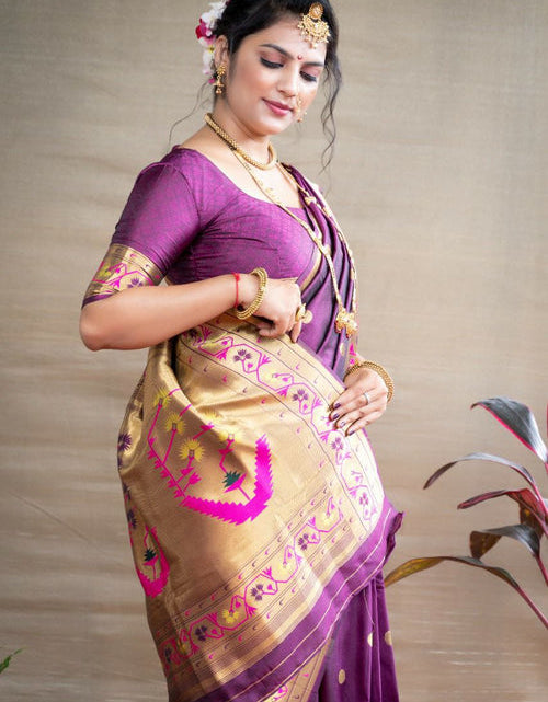 Load image into Gallery viewer, rajyogam paithani silk saree surat
