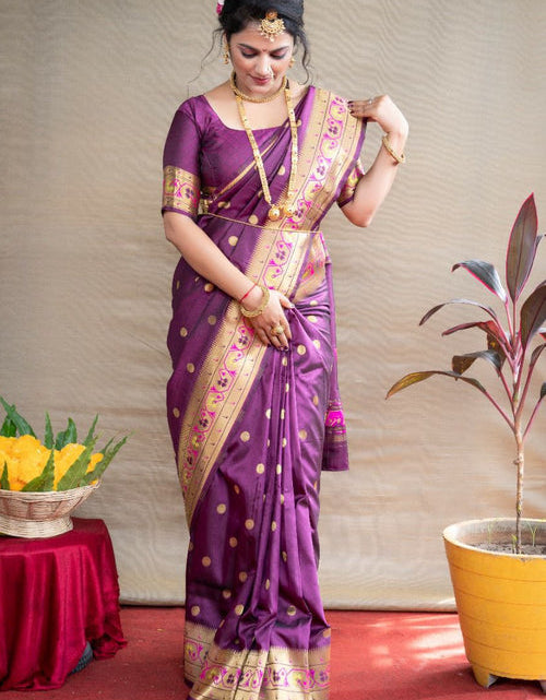 Load image into Gallery viewer, rajyogam paithani silk saree surat
