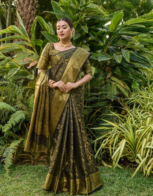 Load image into Gallery viewer, rajyogam kanjivaram silk saree surat
