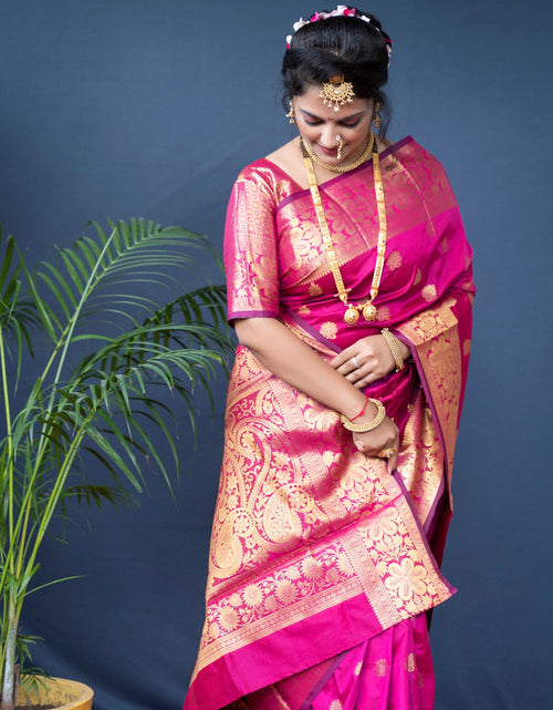 Load image into Gallery viewer, rajyogam banarasi silk saree surat
