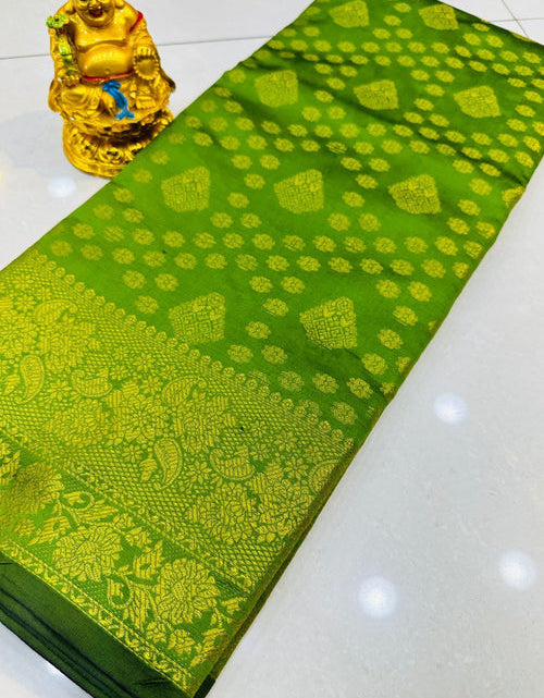 Load image into Gallery viewer, rajyogam banarasi silk saree surat
