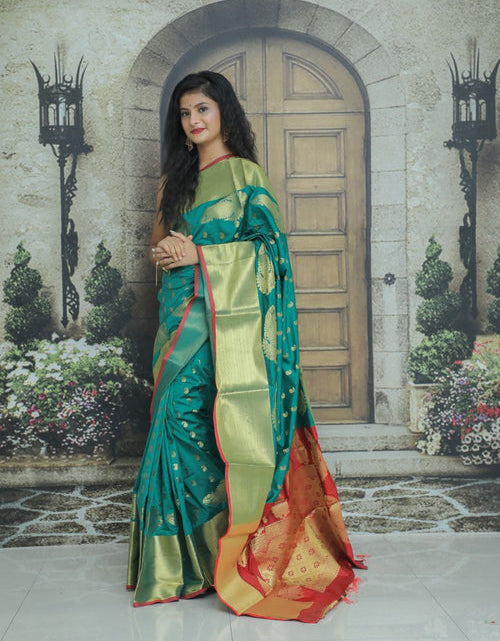 Load image into Gallery viewer, rajyogam banarasi silk saree surat
