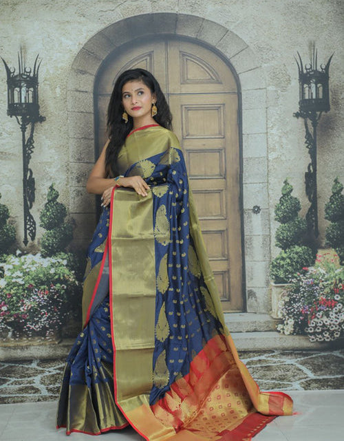 Load image into Gallery viewer, rajyogam banarasi silk saree surat
