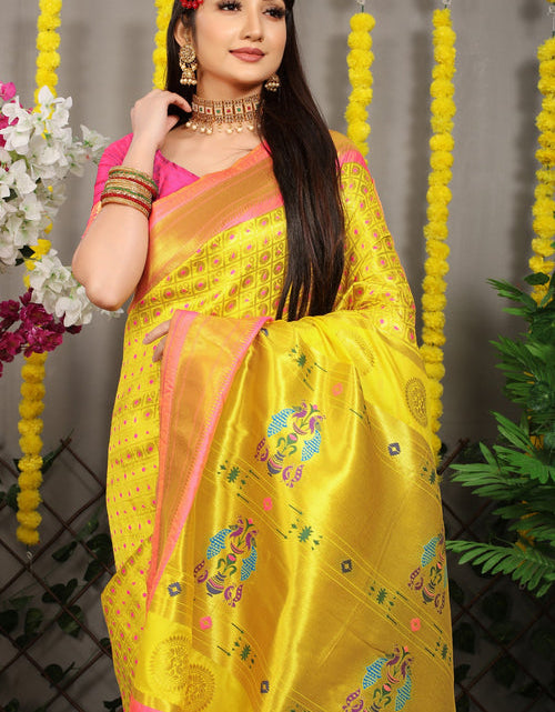 Load image into Gallery viewer, rajyogam paithani silk saree surat
