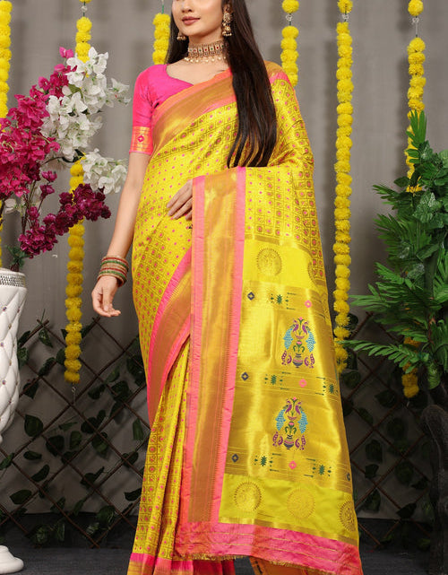 Load image into Gallery viewer, rajyogam paithani silk saree surat
