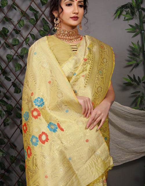 Load image into Gallery viewer, rajyogam banarasi silk saree surat
