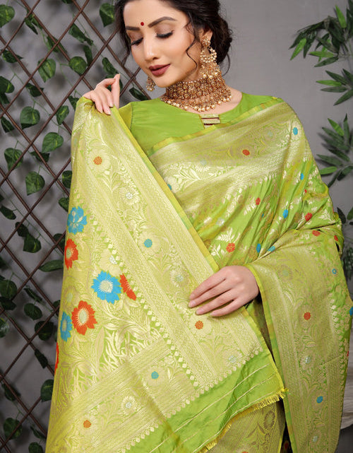 Load image into Gallery viewer, rajyogam banarasi silk saree surat
