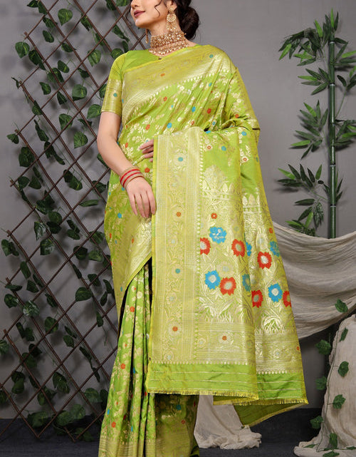 Load image into Gallery viewer, rajyogam banarasi silk saree surat
