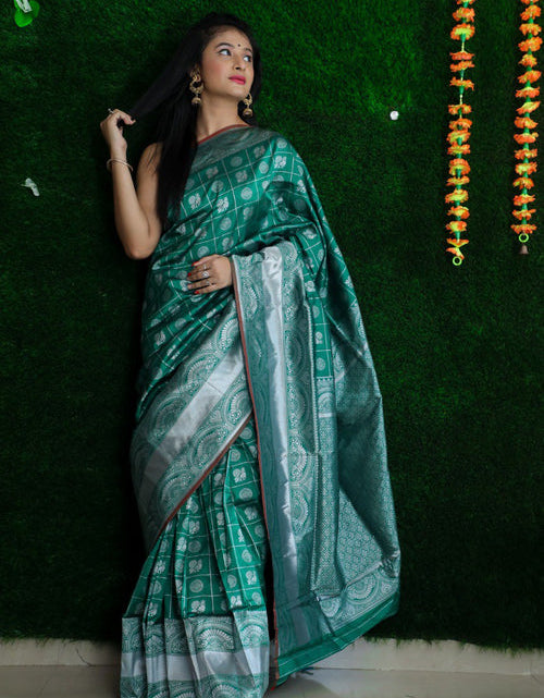 Load image into Gallery viewer, rajyogam banarasi silk saree surat
