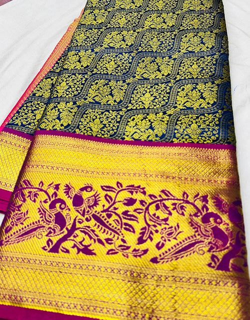 Load image into Gallery viewer, rajyogam banarasi silk saree surat
