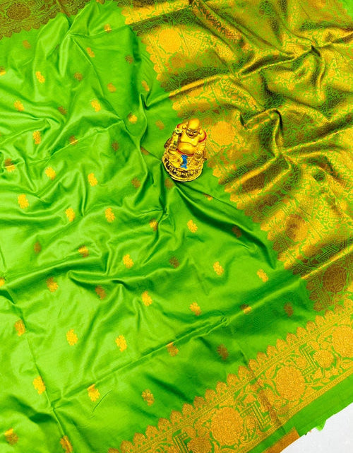 Load image into Gallery viewer, rajyogam banarasi silk saree surat
